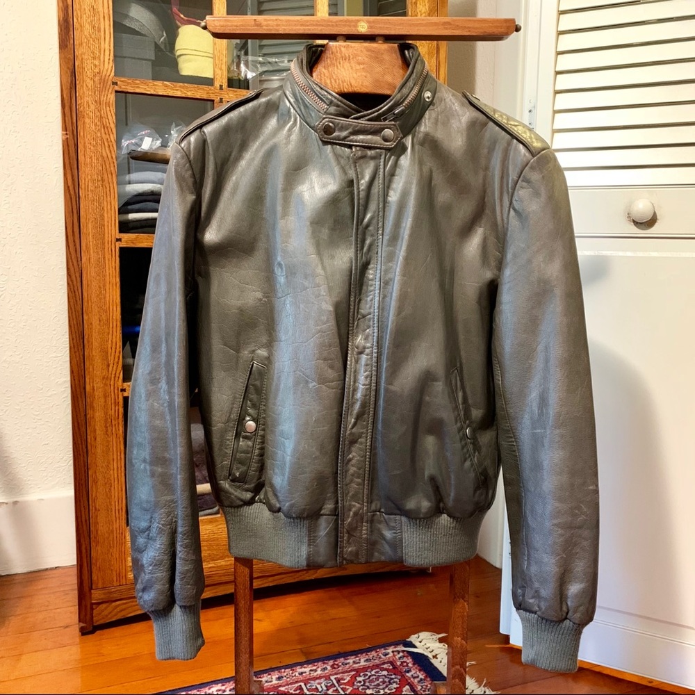 Vintage Leather Bomber in Gray